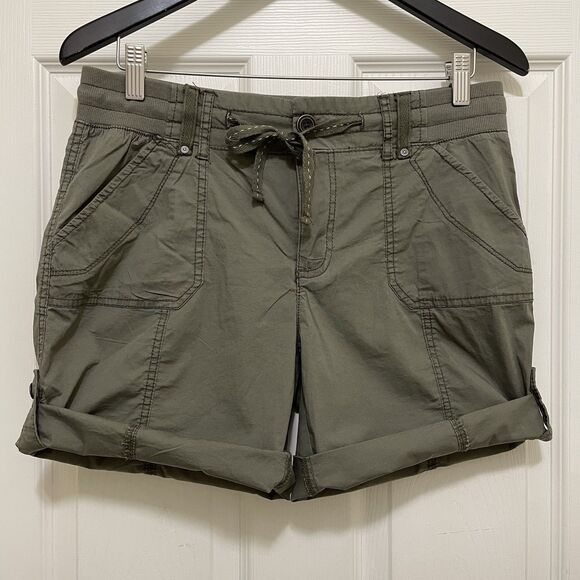 NEW Khakis & Company Roll Tab Khaki Bermuda Shorts Army Green 7" Inseam Sz 8 - Picture 1 of 10